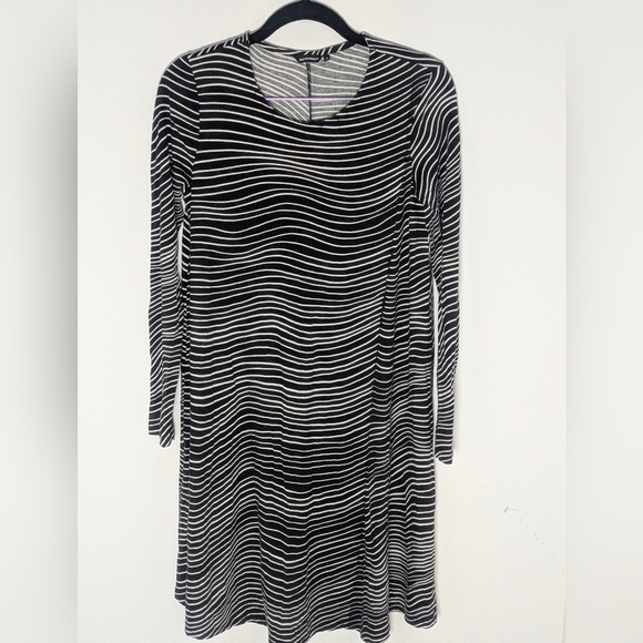Marimekko Women's Salakka striped jersey dress long sleeve black white Size XXS - Picture 1 of 9